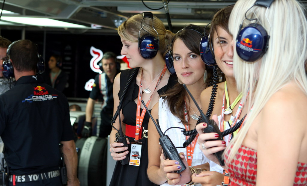 pit babes