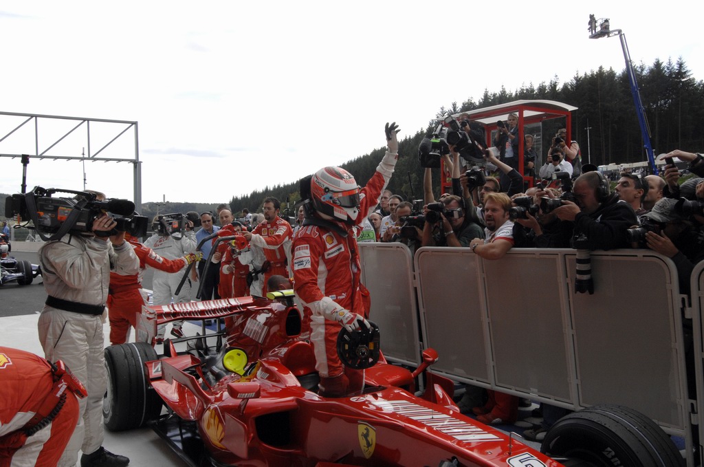 http://www.f1grandprix.it/download/foto2007/GP_BELGIO/SABATO//55746_070033bel.jpg