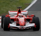 Raikkonen non impressionato dalle prestazioni di Alonso