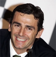 De la Rosa in cerca di un sedile per il 2010